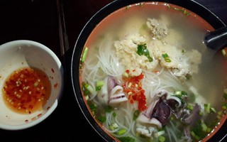 Hít hà bún quậy