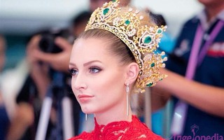 Hoa hậu Hòa bình Quốc tế 2015 bị truất ngôi