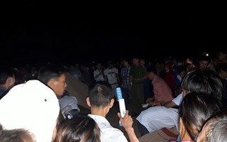 Quảng Nam: Tắm biển, 4 học sinh tử nạn, 2 em mất tích