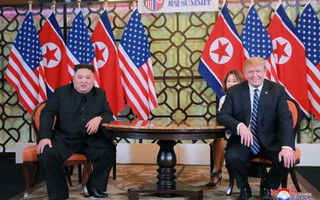 Ông Donald Trump "đề nghị ông Kim Jong-un chuyển giao vũ khí hạt nhân"