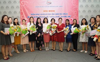 Họp mặt, tôn vinh cán bộ nữ công, CNVC-LĐ tiêu biểu