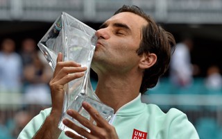 Federer và lời thách thức từ danh hiệu thứ 101