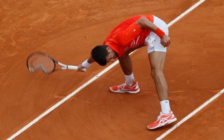 Djokovic đập gãy vợt, hạt giống rơi rụng ngày ra quân Monte-Carlo 2019