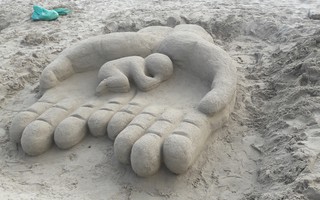 Độc đáo các tác phẩm tại cuộc thi xây tượng cát trên biển Đà Nẵng