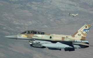 Phòng không Syria báo động cao, chiến đấu cơ Israel đột kích trong đêm?