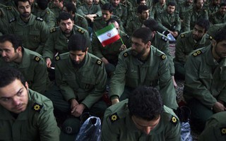 Cứng rắn với Iran, Mỹ tự làm khó mình?