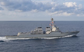 Tàu khu trục Mỹ qua eo biển Đài Loan giữa căng thẳng với Trung Quốc