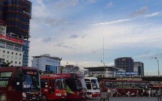 Camera trên xe khách, tại sao không?