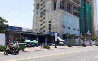 Rầm rộ xây "lụi" nhà hàng ven biển