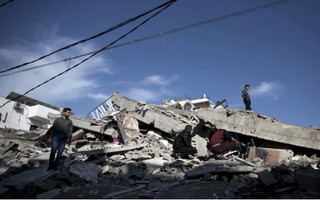 Dải Gaza: 600 tên lửa “đổi” 27 mạng người