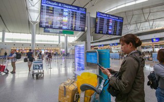 Sân bay bỏ "loa phường": Đỡ ồn song dễ lỡ chuyến