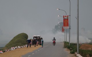 Ngoại thành đốt rơm, nội đô lãnh đủ