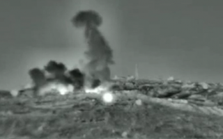 Israel nã tên lửa vào căn cứ không quân Syria