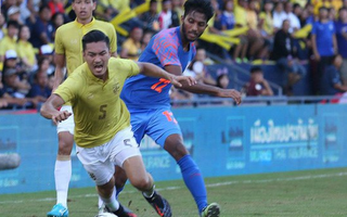 Thái Lan thua Ấn Độ, khán giả bỏ về không xem chung kết King's Cup