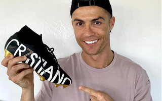 Ronaldo cho Neymar, Messi "ngửi khói" về thu nhập Instagram
