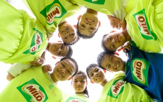 8 tài năng "nhí" bóng đá học đường sang Barcelona trải nghiệm lò đào tạo La Masia