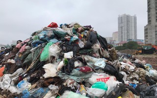 Dân lại chặn xe vào bãi rác lớn nhất Hà Nội, nội đô ngập rác