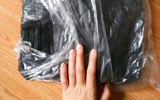 310 triệu đồng trong túi nhựa đen bỏ quên ở sân bay Tân Sơn Nhất
