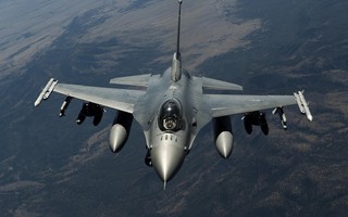 Mỹ định bán 66 chiến đấu cơ F-16 cho Đài Loan