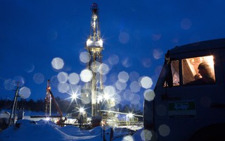 Các nhà xuất khẩu dầu Nga thu gần 1 tỉ USD nhờ... lệnh trừng phạt