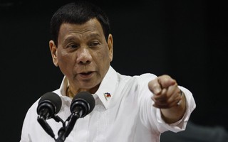 Không ngại Trung Quốc nổi nóng, ông Duterte quyết nói về biển Đông