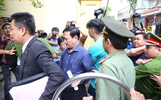Chối  bỏ hành vi, ông Nguyễn Hữu Linh vẫn bị phạt 18 tháng tù giam