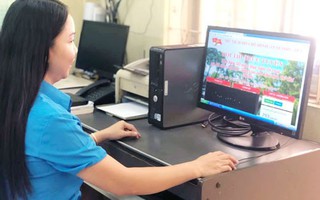 Hội thi trực tuyến "Công đoàn Việt Nam 90 năm một chặng đường lịch sử"