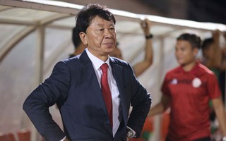 HLV Chung Hae-soung: "Trọng tài giúp Hà Nội FC vô địch"