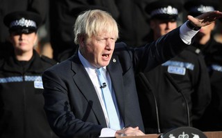 Thủ tướng Anh tuyên bố “lạnh người” về Brexit