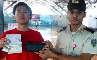 Nhân viên an ninh sân bay Cam Ranh trả gần 500 triệu đồng cho khách Trung Quốc