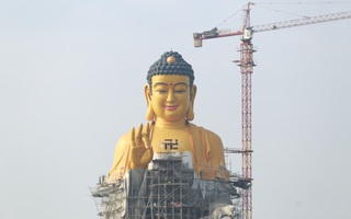 Cận cảnh tượng Phật A Di Đà lớn nhất Đông Nam Á đang hoàn thiện ở Hà Nội