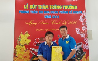 Liksin thưởng vàng cho lao động xuất sắc