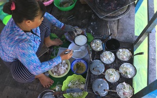 Thơm ngon bánh xèo mực Quy Nhơn