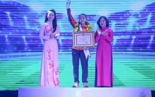 Cầu thủ Huỳnh Như được tuyên dương công dân trẻ tiêu biểu TP HCM năm 2019