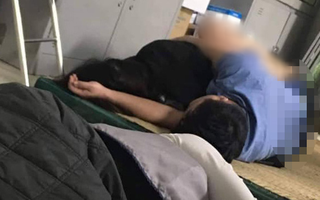 Đình chỉ bác sĩ bị tố "ôm nữ sinh viên thực tập ngủ trong ca trực"