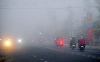 Sáng mùng 2 Tết, sương mù bao trùm miền Tây khiến nhà nông lo lắng