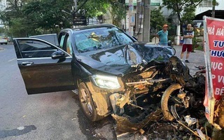 Tai nạn kinh hoàng gần sân bay Tân Sơn Nhất, lái xe sang đang trốn