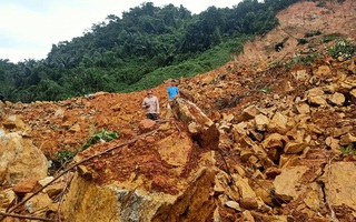 Vụ Rào Trăng 3:  Đã phát hiện một thi thể bị vùi lấp dưới đất đá khu vực sạt lở trạm kiểm lâm 67