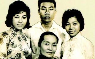 Nghệ sĩ tề tựu chiêm ngưỡng 100 bức ảnh để đời của NSND Bảy Nam