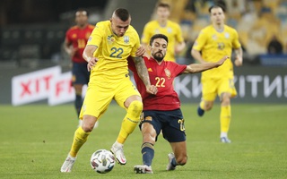 Nations League: Đại gia châu Âu run rẩy