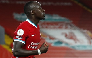 Sadio Mane mắc Covid-19, Liverpool lo lắng tột độ