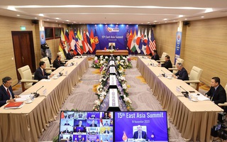 Thủ tướng Nguyễn Xuân Phúc chủ trì Hội nghị Cấp cao Đông Á