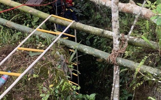 Thanh niên rơi vào hang sâu khi đi tìm vàng, 7 ngày chưa tìm thấy