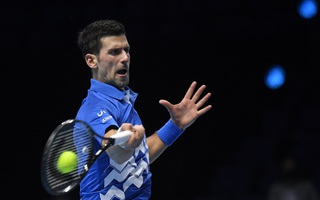 Djokovic gặp khó tại ATP Finals 2020