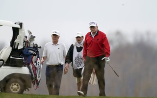 Hội nghị thượng đỉnh G20 đang diễn ra, Tổng thống Trump đi chơi golf