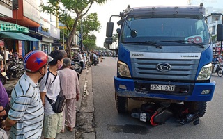 Cô gái dừng đèn đỏ bị xe tải tông tử vong: Đó không chỉ là tai nạn mà là tội ác!