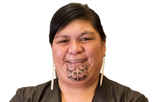 Nữ ngoại trưởng đầu tiên của New Zealand nói về hình xăm đặc biệt