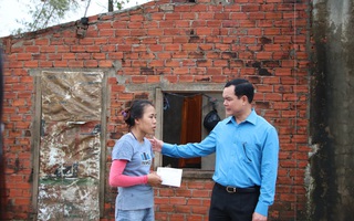 Tổng LĐLĐ Việt Nam hỗ trợ Quảng Nam 1,5 tỉ đồng khắc phục hậu quả bão lụt