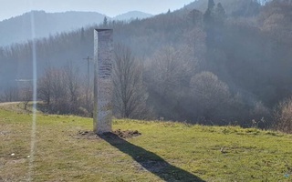 Khối kim loại bí ẩn lại mất tích ở Romania