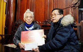 "Mai Vàng nhân ái" thăm 3 văn - nghệ sĩ tại Quảng Bình và TP HCM